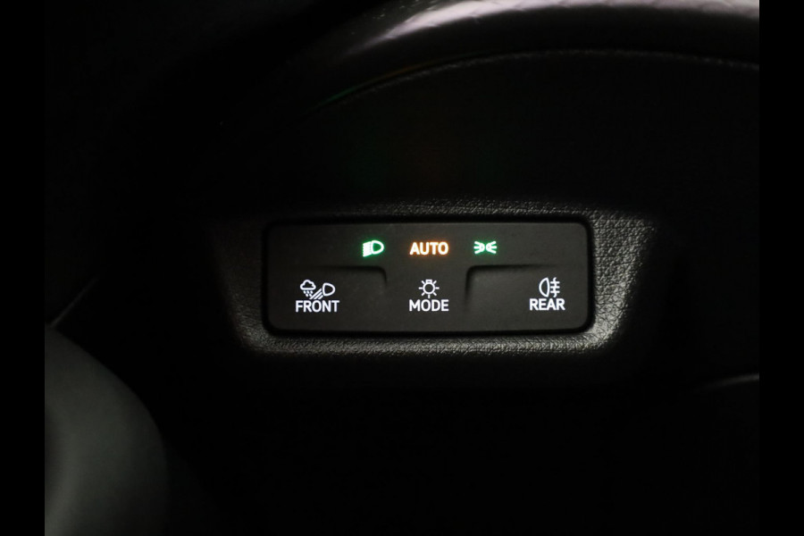 CUPRA Tavascan Business 82 kWh 286 pk | Navigatie | Warmtepomp | Parkeersensoren (Park assist) | Achteruitrijcamera | Stoelverwarming |
