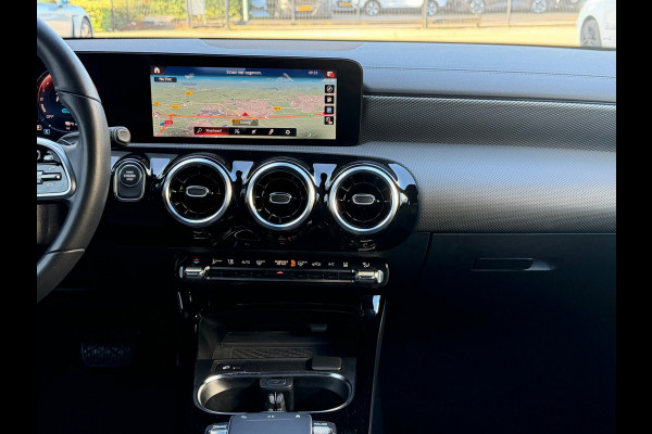 Mercedes-Benz CLA-Klasse Shooting Brake 250 e Premium Plus 218 Pk | Navigatie | Cruise | Clima | 18" lichtmetaal.