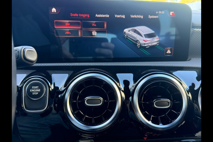 Mercedes-Benz CLA-Klasse Shooting Brake 250 e Premium Plus 218 Pk | Navigatie | Cruise | Clima | 18" lichtmetaal.