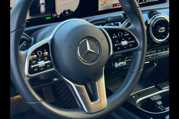 Mercedes-Benz CLA-Klasse Shooting Brake 250 e Premium Plus 218 Pk | Navigatie | Cruise | Clima | 18" lichtmetaal.