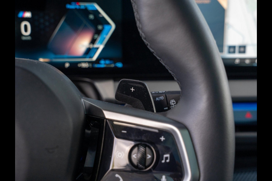 BMW X3 30e xDrive 299pk PHEV | M Sport| Panoramadak | 360 Camera | Aero | Leer | Head up