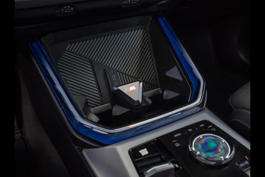 BMW X3 30e xDrive 299pk PHEV | M Sport| Panoramadak | 360 Camera | Aero | Leer | Head up