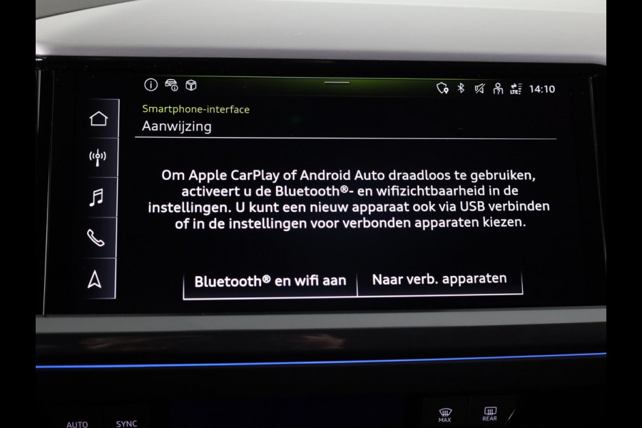 Audi Q4 e-tron 45 S edition Competition e-tron 82 kWh 286 pk | Navigatie | Stoelverwarming | Assistentiepakket plus | Comfortpakket | Ambient lichtpakket | Optiekpakket zwart plus | 20 inch Lichtmetalen velgen