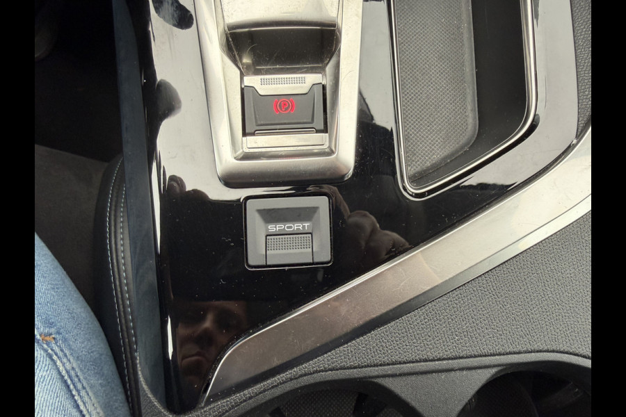 Peugeot 3008 1.2 PureTech 131 PK | Automaat | Crossway | Speciale uitvoering | Navigatiesysteem |