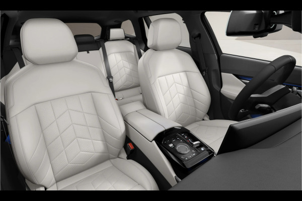 BMW i5 Touring eDrive40 - M-Sport - Comfortzetels - ACC - Head-up - Stuurwiel Verwarming