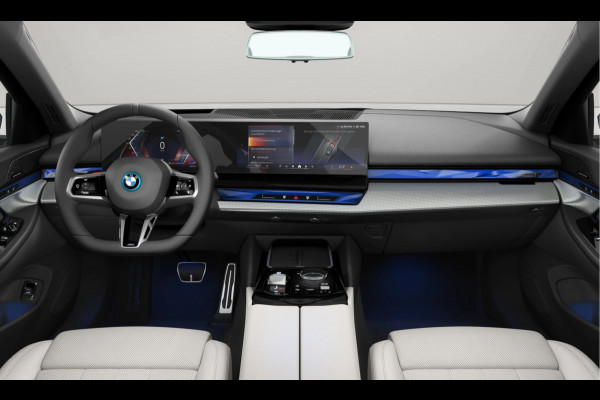 BMW i5 Touring eDrive40 - M-Sport - Comfortzetels - ACC - Head-up - Stuurwiel Verwarming