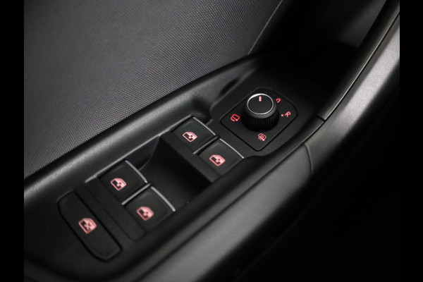 Audi A1 Sportback Advanced edition 25 TFSI 95 pk | LED verlichting voor+ achter | Optiekpakket zwart plus | Sportstoelen voor | Buitenspiegels inklapbaar |