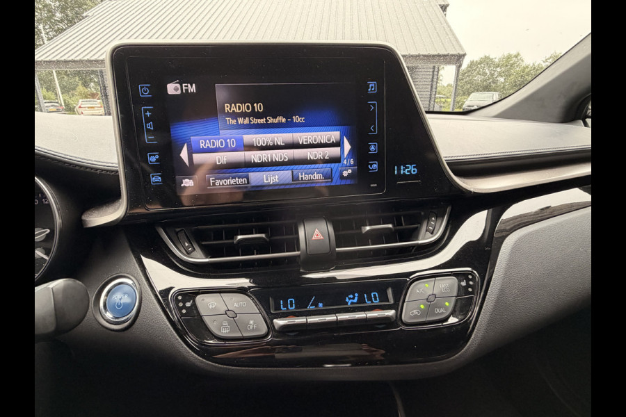 Toyota C-HR 1.8 Hybrid Dynamic | LED | Trekhaak | Camera | Stoelverwarming | All-seasons | Navi | Keyless |