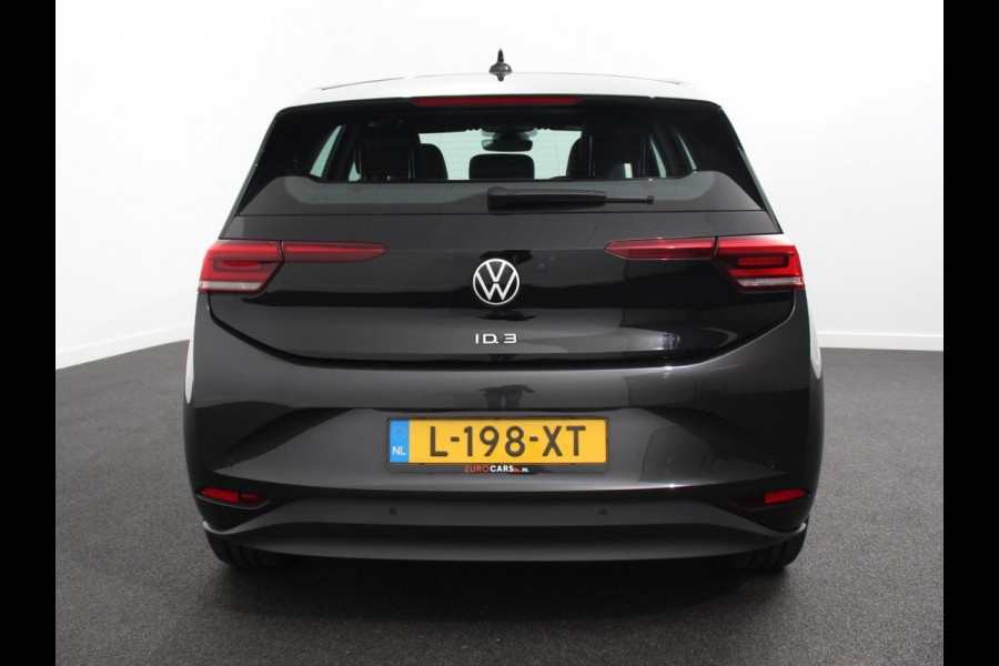 Volkswagen ID.3 Pro 58 kWh Camera Apple Carplay Stoelverwarming Navigatie Android Auto Climate Control Navigatie Cruise control Parkeersensoren voor achter LED