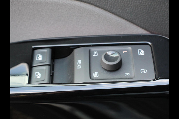 Volkswagen ID.3 Pro 58 kWh Camera Apple Carplay Stoelverwarming Navigatie Android Auto Climate Control Navigatie Cruise control Parkeersensoren voor achter LED