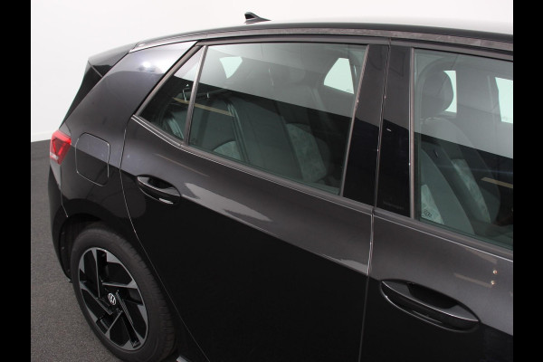 Volkswagen ID.3 Pro 58 kWh Camera Apple Carplay Stoelverwarming Navigatie Android Auto Climate Control Navigatie Cruise control Parkeersensoren voor achter LED