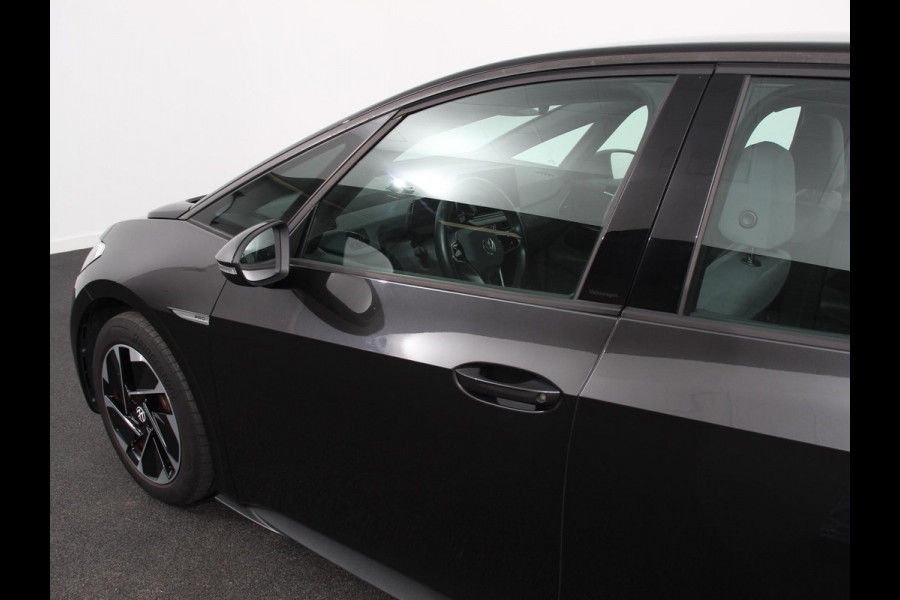 Volkswagen ID.3 Pro 58 kWh Camera Apple Carplay Stoelverwarming Navigatie Android Auto Climate Control Navigatie Cruise control Parkeersensoren voor achter LED