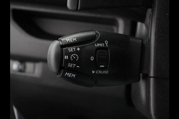 Opel Vivaro 2.0 CDTI Automaat 145 pk L3H1 Dubbele Cabine 6 Persoons Edition Trekhaak Navigatie Apple Carplay Android Auto Airco Bluetooth Betimmering Cruise Control