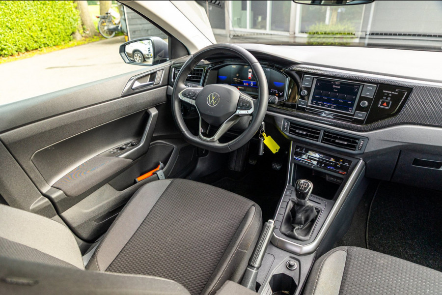 Volkswagen Polo 1.0 TSI Life Adaptive Cruise I Climate I Camera I CarPlay I Android I LM Velgen I Parkeersensoren I BTW