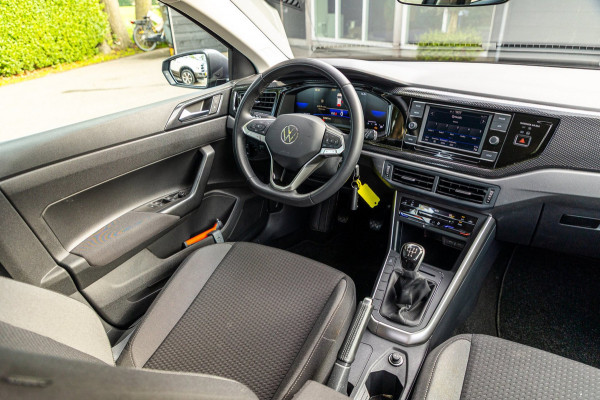 Volkswagen Polo 1.0 TSI Life Adaptive Cruise I Climate I Camera I CarPlay I Android I LM Velgen I Parkeersensoren I BTW