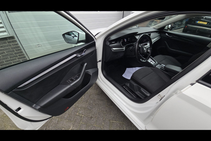 Škoda Octavia Combi 1.5 e-TSI Business Edition
