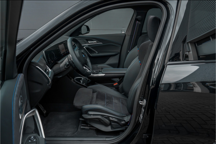 BMW X1 sDrive20i M-Sport Pro Pano Keyless Premium Camera 19"