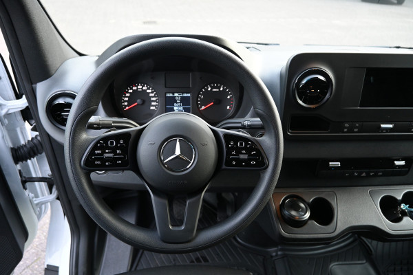 Mercedes-Benz Sprinter 317 CDI L3H2 RWD 3500kg Trekhaak, MBUX navigatie met camera, Etc.