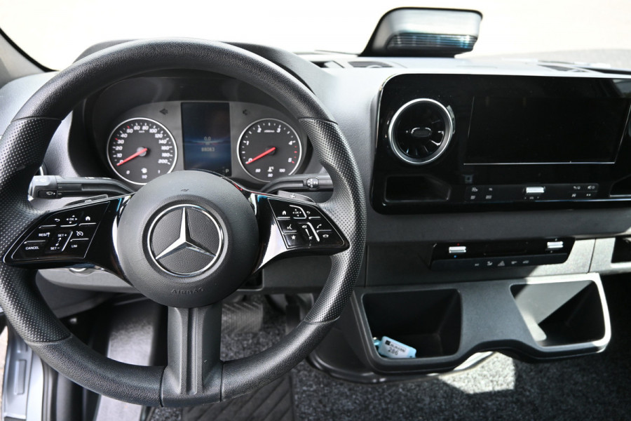 Mercedes-Benz Sprinter 317 CDI L2H2 Pro LED, Geveerde stoel, Navigatie met camera