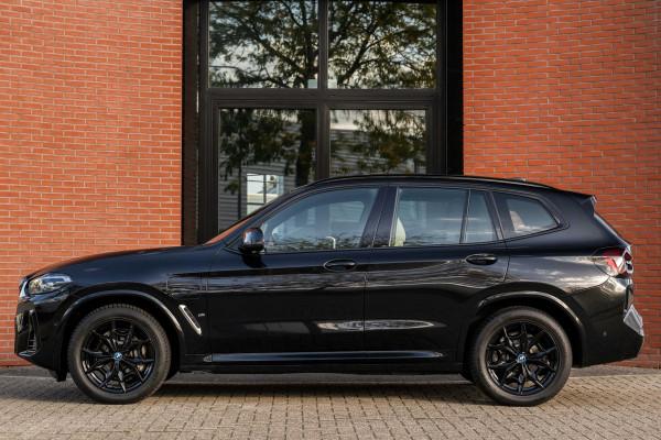 BMW X3 xDrive30e M-Sport ACC Panorama HuD Trekhaak Leder