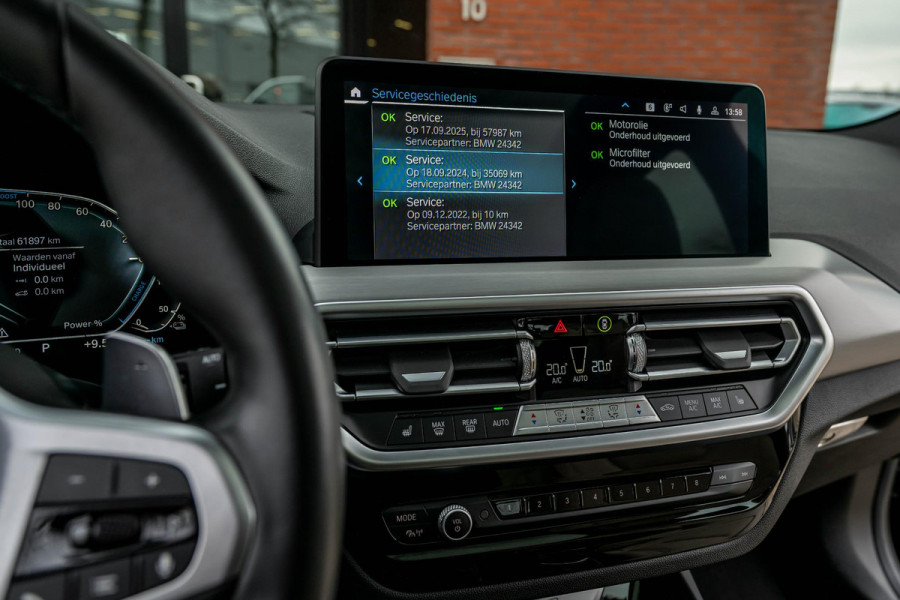 BMW X3 xDrive30e M-Sport ACC Panorama HuD Trekhaak Leder