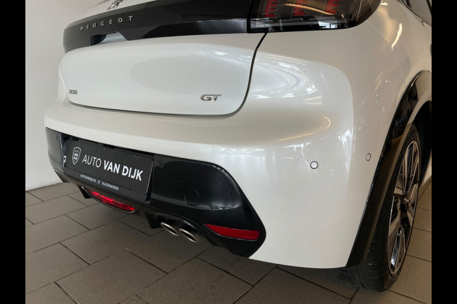Peugeot 208 1.2 PureTech GT Pack 130PK AUTOMAAT PARELMOER WIT AIRCO CLIMA NAVI CRUISE KEYLESS APPLE CARPLAY PRIVACYGLAS NIEUWSTAAT