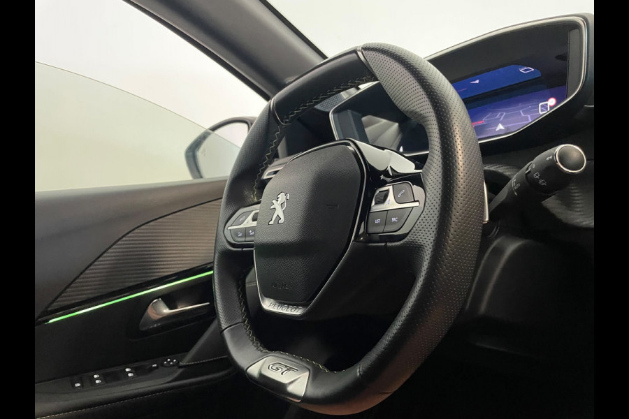 Peugeot 208 1.2 PureTech GT Pack 130PK AUTOMAAT PARELMOER WIT AIRCO CLIMA NAVI CRUISE KEYLESS APPLE CARPLAY PRIVACYGLAS NIEUWSTAAT