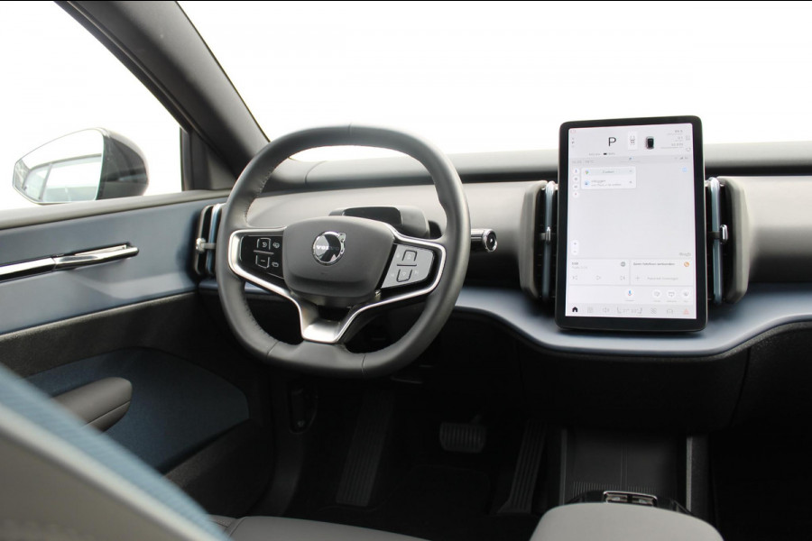 Volvo EX30 Single Motor Extended Range Ultra 69 kWh Semi elektrisch wegklapbare trekhaak / Verwarmbare voorstoelen / Panoramisch glazen dak / Google Infotainment