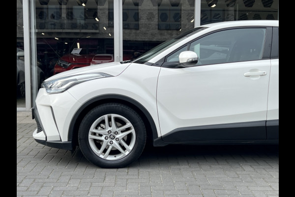Toyota C-HR 1.8 Hybrid Active | Eerste eigenaar, Apple CarPlay/Android Auto, Parkeercamera, Lichtmetalen velgen, Climate control