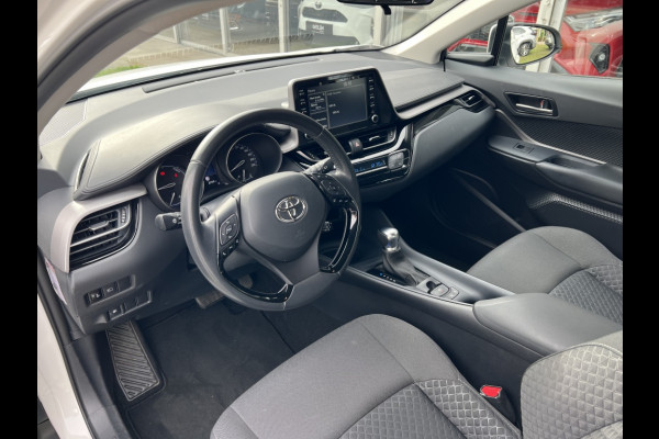 Toyota C-HR 1.8 Hybrid Active | Eerste eigenaar, Apple CarPlay/Android Auto, Parkeercamera, Lichtmetalen velgen, Climate control