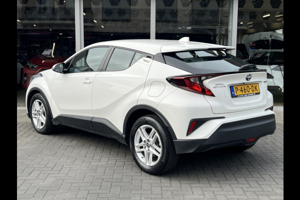 Toyota C-HR 1.8 Hybrid Active | Eerste eigenaar, Apple CarPlay/Android Auto, Parkeercamera, Lichtmetalen velgen, Climate control