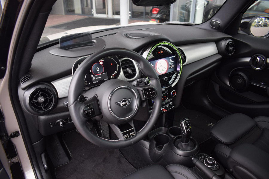 MINI 5-deurs 2.0 Cooper S MINI Yours | Pano | Leer | H/K | HUD | Stuur-en Stoelverwarming