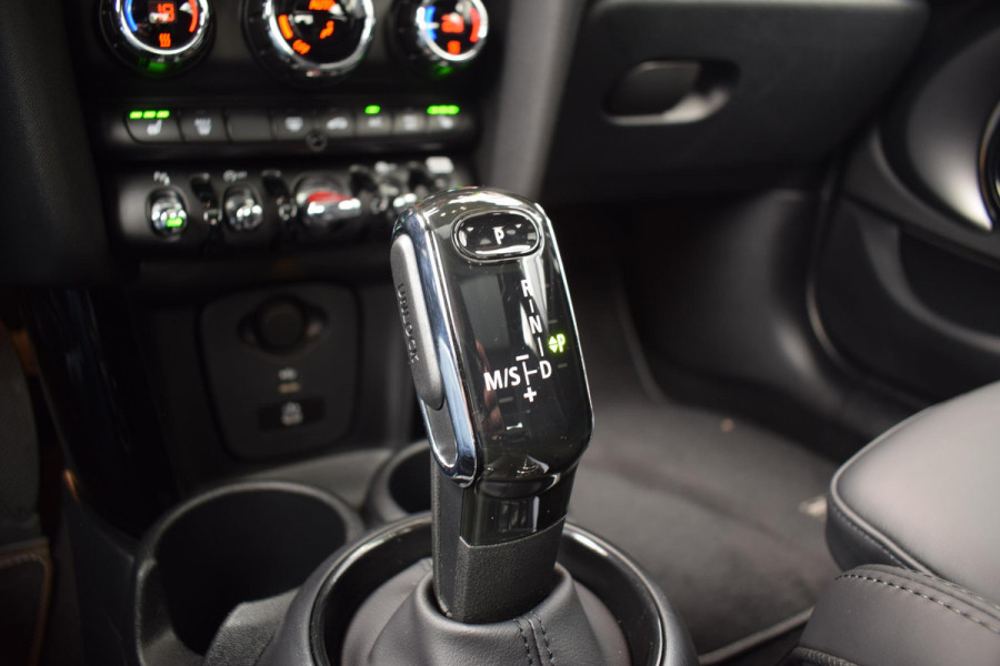 MINI 5-deurs 2.0 Cooper S MINI Yours | Pano | Leer | H/K | HUD | Stuur-en Stoelverwarming