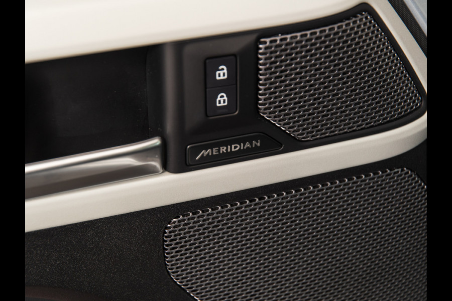 Land Rover Defender 110 2.0 P400e 110 X-Dynamic HSE 22" | MERIDIAN | PANO | TREKHAAK