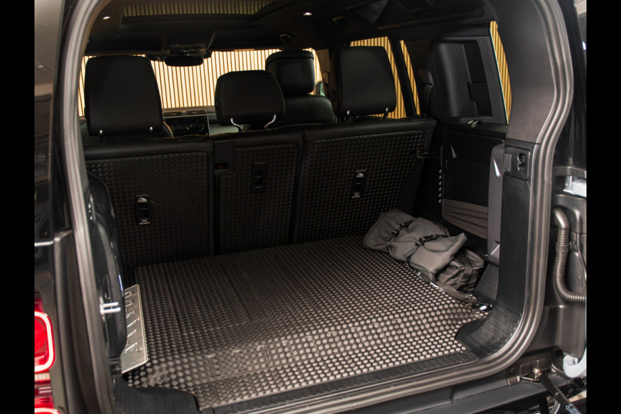 Land Rover Defender 110 2.0 P400e 110 X-Dynamic HSE 22" | MERIDIAN | PANO | TREKHAAK