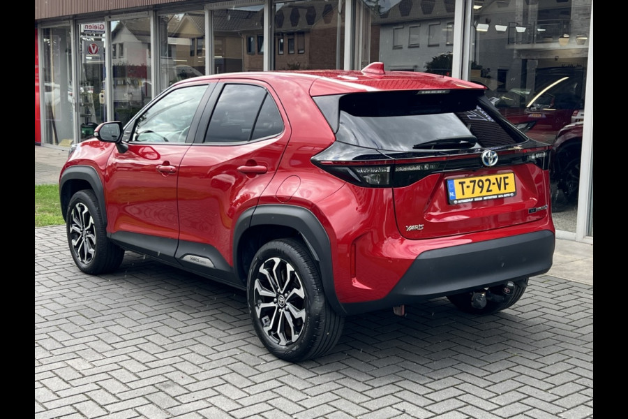 Toyota Yaris Cross 1.5 Hybrid Dynamic | Trekhaak, Parkeersensoren voor, Keyless, 17 inch, LED, Apple CarPlay/Android Auto