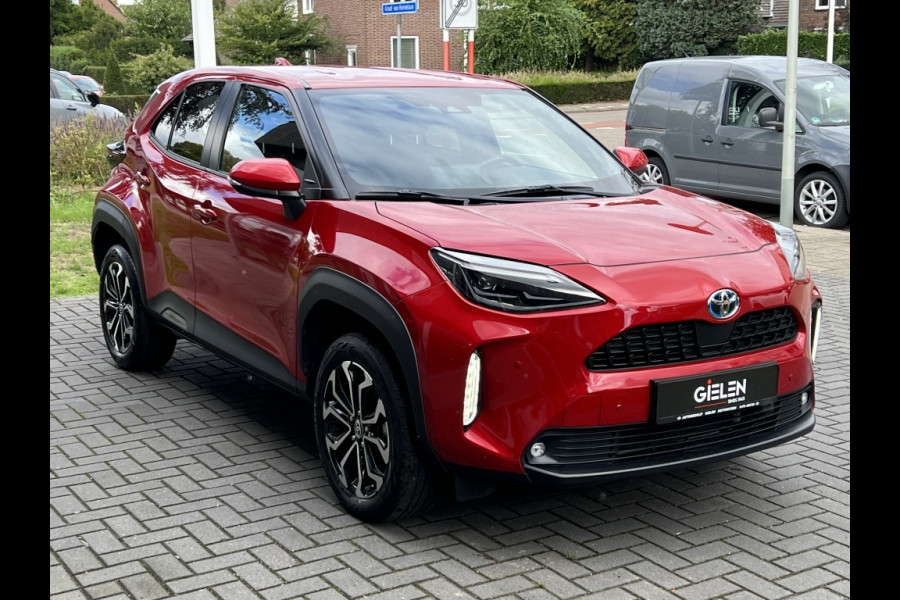 Toyota Yaris Cross 1.5 Hybrid Dynamic | Trekhaak, Parkeersensoren voor, Keyless, 17 inch, LED, Apple CarPlay/Android Auto
