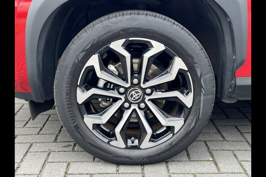 Toyota Yaris Cross 1.5 Hybrid Dynamic | Trekhaak, Parkeersensoren voor, Keyless, 17 inch, LED, Apple CarPlay/Android Auto