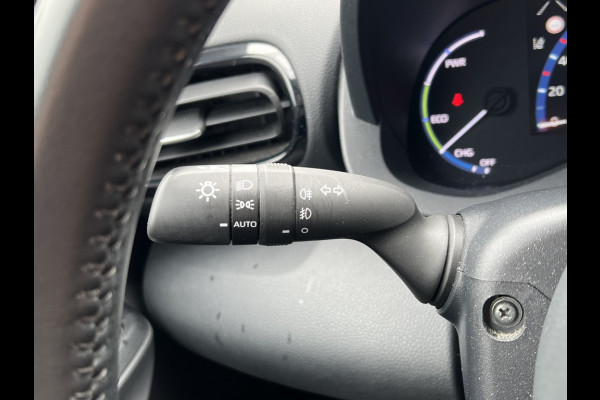 Toyota Yaris Cross 1.5 Hybrid Dynamic | Trekhaak, Parkeersensoren voor, Keyless, 17 inch, LED, Apple CarPlay/Android Auto