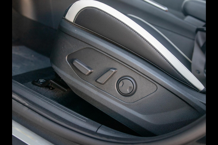 Kia Sportage 1.6 T-GDi Hybrid GT-Line | Op Voorraad | Schuif/kantel | Panorama | Elektrische achterklep | Stoelverwarming | Navi | Clima | Camera | Carplay