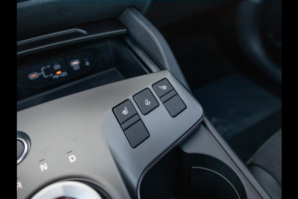Kia Sportage 1.6 T-GDi Hybrid GT-Line | Op Voorraad | Schuif/kantel | Panorama | Elektrische achterklep | Stoelverwarming | Navi | Clima | Camera | Carplay