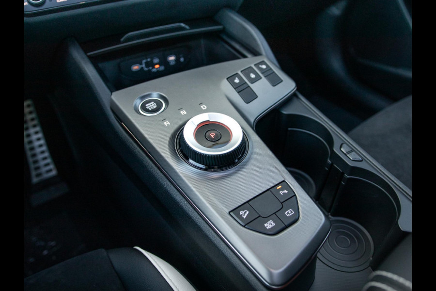 Kia Sportage 1.6 T-GDi Hybrid GT-Line | Op Voorraad | Schuif/kantel | Panorama | Elektrische achterklep | Stoelverwarming | Navi | Clima | Camera | Carplay