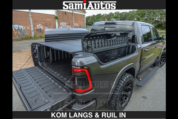 Dodge Ram MARGE + INCL BPM | LIMITED RED LINE 5.7 V8 HEMI | VIRTUAL | HUD | BOM EN BOM VOL | LUCHTVERING | 4X4 | CREWCAB DC | 5 PERSOONS BEDRIJFSAUTO | DUBBELE CABINE | LET OP: MARGE BTW VRIJ EN BPM IS BETAALD !