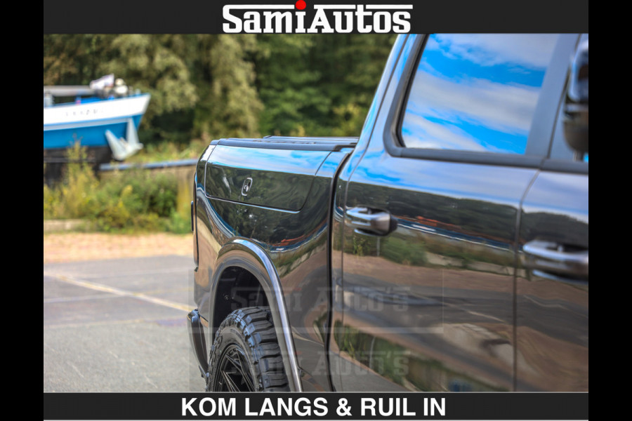 Dodge Ram MARGE + INCL BPM | LIMITED RED LINE 5.7 V8 HEMI | VIRTUAL | HUD | BOM EN BOM VOL | LUCHTVERING | 4X4 | CREWCAB DC | 5 PERSOONS BEDRIJFSAUTO | DUBBELE CABINE | LET OP: MARGE BTW VRIJ EN BPM IS BETAALD !