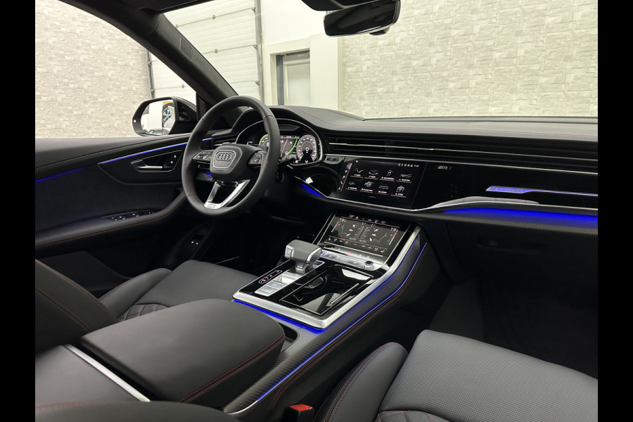 Audi Q8 60e Competition 490pk | 4WS | Massage | Carbon | Ventilatie | Valcona Leder+ Pakket | B&O Sound | 23'' | Alcantara hemel | Head-Up | Soft-Close | Panorama | 2x Memory | Trekhaak | Keyless-Entry | Luchtvering | Nieuw | Fabrieksgarantie.