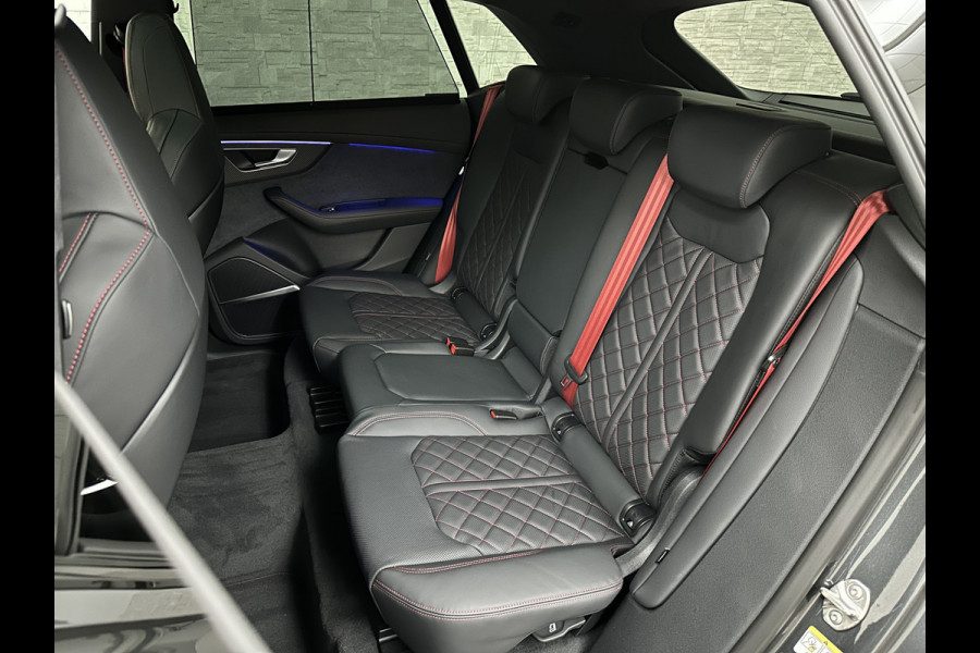 Audi Q8 60e Competition 490pk | 4WS | Massage | Carbon | Ventilatie | Valcona Leder+ Pakket | B&O Sound | 23'' | Alcantara hemel | Head-Up | Soft-Close | Panorama | 2x Memory | Trekhaak | Keyless-Entry | Luchtvering | Nieuw | Fabrieksgarantie.