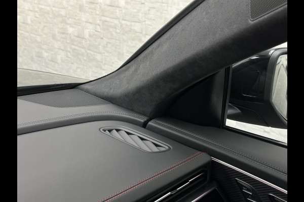 Audi Q8 60e Competition 490pk | 4WS | Massage | Carbon | Ventilatie | Valcona Leder+ Pakket | B&O Sound | 23'' | Alcantara hemel | Head-Up | Soft-Close | Panorama | 2x Memory | Trekhaak | Keyless-Entry | Luchtvering | Nieuw | Fabrieksgarantie.