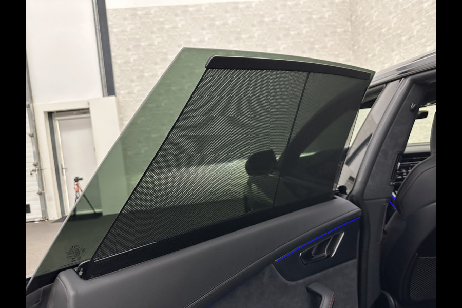 Audi Q8 60e Competition 490pk | 4WS | Massage | Carbon | Ventilatie | Valcona Leder+ Pakket | B&O Sound | 23'' | Alcantara hemel | Head-Up | Soft-Close | Panorama | 2x Memory | Trekhaak | Keyless-Entry | Luchtvering | Nieuw | Fabrieksgarantie.