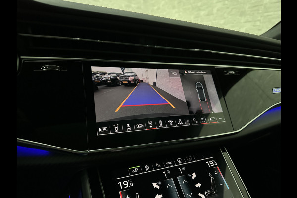 Audi Q8 60e Competition 490pk | 4WS | Massage | Carbon | Ventilatie | Valcona Leder+ Pakket | B&O Sound | 23'' | Alcantara hemel | Head-Up | Soft-Close | Panorama | 2x Memory | Trekhaak | Keyless-Entry | Luchtvering | Nieuw | Fabrieksgarantie.