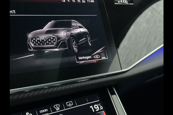 Audi Q8 60e Competition 490pk | 4WS | Massage | Carbon | Ventilatie | Valcona Leder+ Pakket | B&O Sound | 23'' | Alcantara hemel | Head-Up | Soft-Close | Panorama | 2x Memory | Trekhaak | Keyless-Entry | Luchtvering | Nieuw | Fabrieksgarantie.